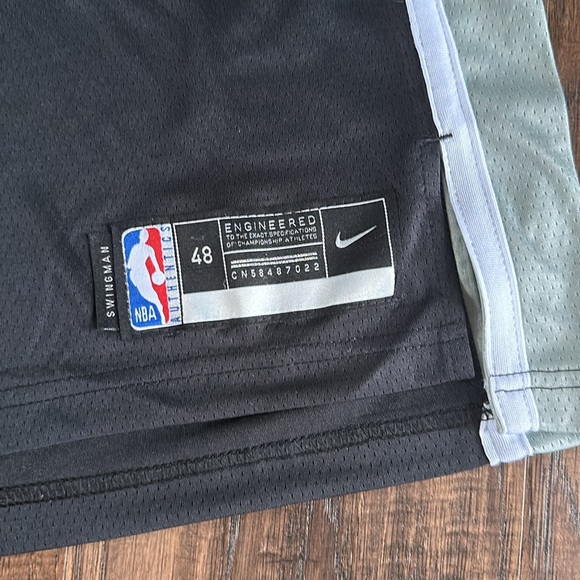 Victor Wembanyama official Away ROOKIE JERSEY Size Large 2 available - Picture 2 of 7